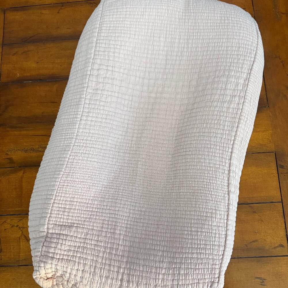 Snuggle Me Organic Infant Lounger (Gumdrop) With Covers and SleepSack - Picture 3 of 11